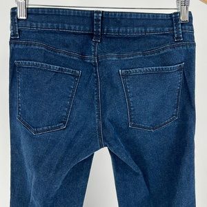 ANN TAYLOR JEANS‎